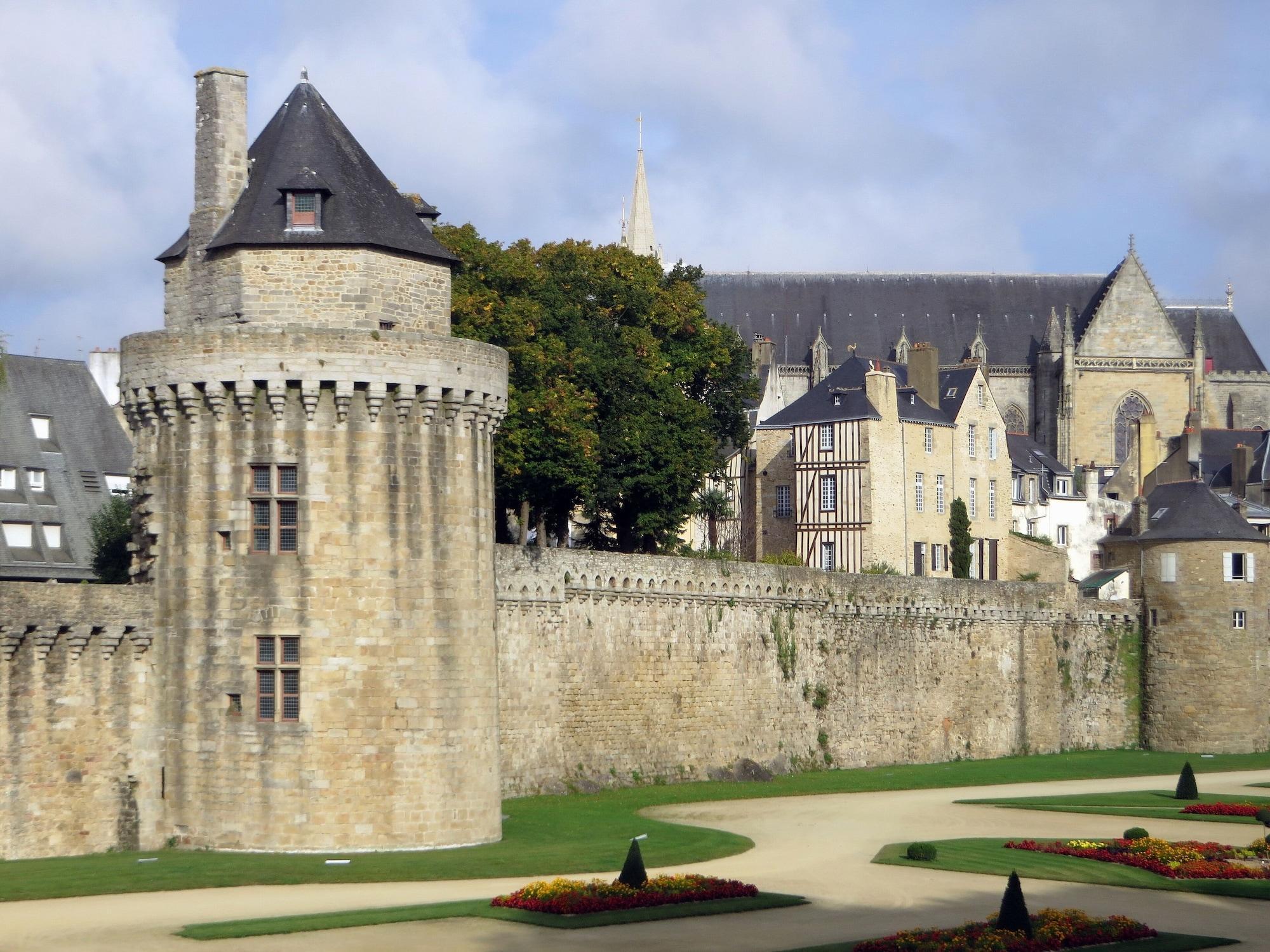 Appart Hotel Le Liberte Vannes Centre-Ville מראה חיצוני תמונה